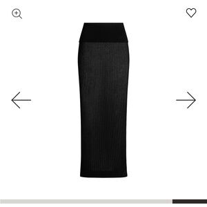 SKIMS Sheer Knit Fold over Skirt in “Onyx” - Size Small